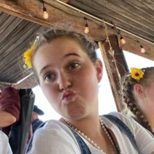 Meet your Posher, Bailey